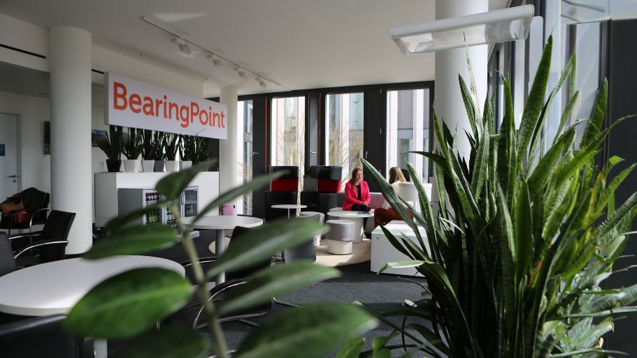 BearingPoint-ufficio 9x5.jpg