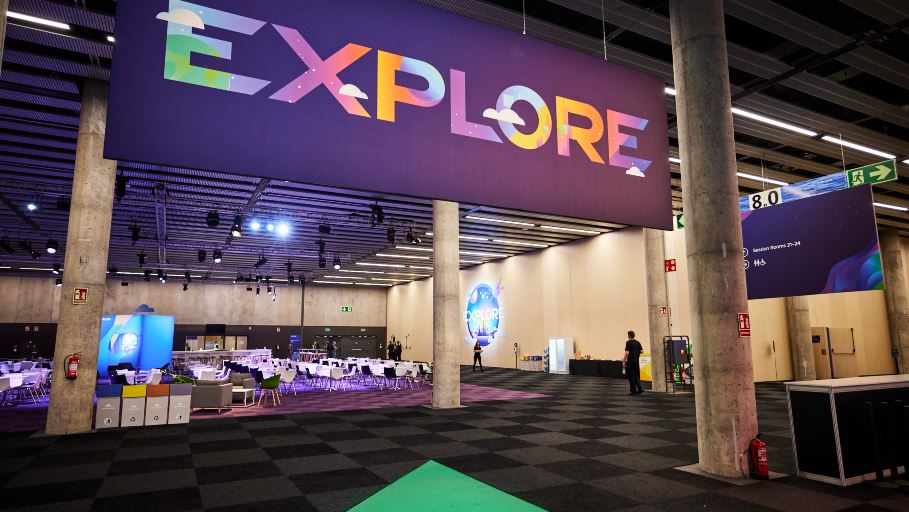 Explore-VMware2024 9x5.jpg