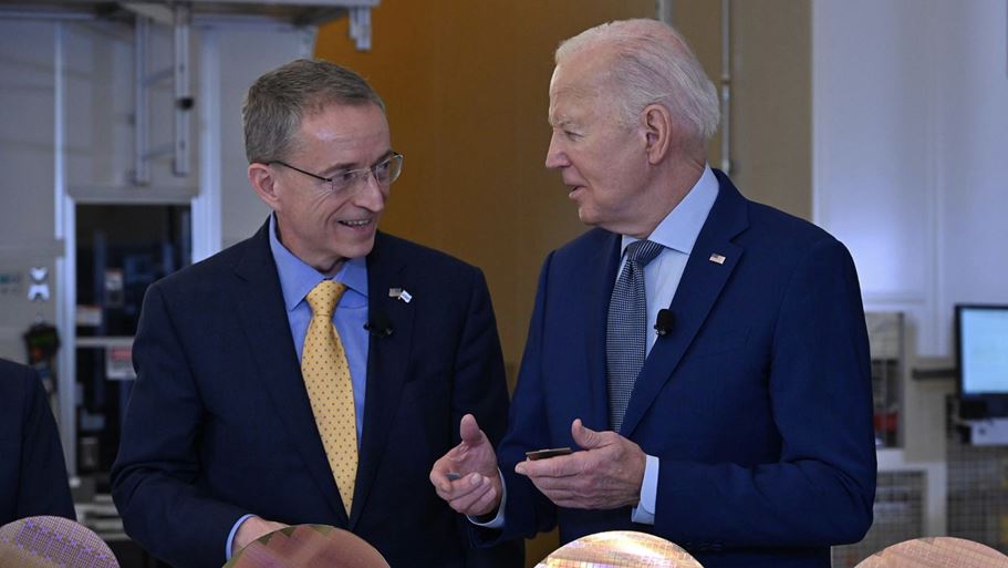 Intel-gelsinger-biden.jpg