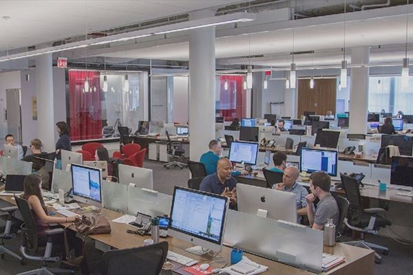 Hero_offices-innovation_day_Russo_Lewis_Pagani 9x5.jpg