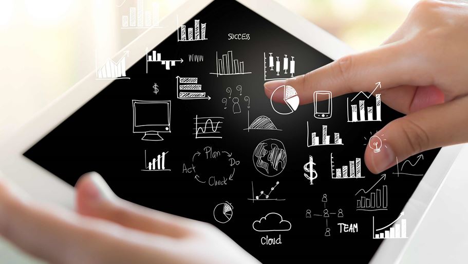 <a href="https://www.freepik.com/free-photo/person-touching-tablet-graphics-coming-out-it_992637.htm#fromView=search&page=2&position=46&uuid=f0ce01aa-140f-46c6-bece-41ecef5b9059&query=innovation+digital+strategy">Image by jannoon028 on Freepik</a>