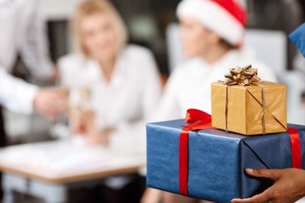 <a href="https://www.freepik.com/free-photo/colleagues-celebrating-christmas-party-office-smiling-giving-presents_8225153.htm">Image by cookie_studio on Freepik</a>