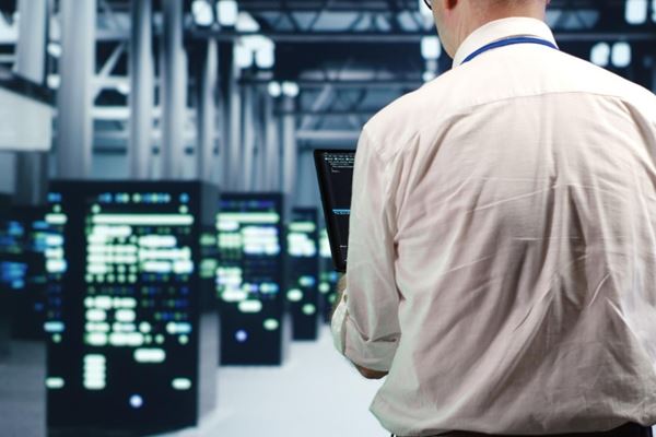 <a href="https://www.freepik.com/free-photo/repairman-running-code-data-center_197583746.htm#fromView=search&page=1&position=48&uuid=245c9925-5bb2-4633-8673-24e8ef6ccef1&query=data+center">Image by DC Studio on Freepik</a>
