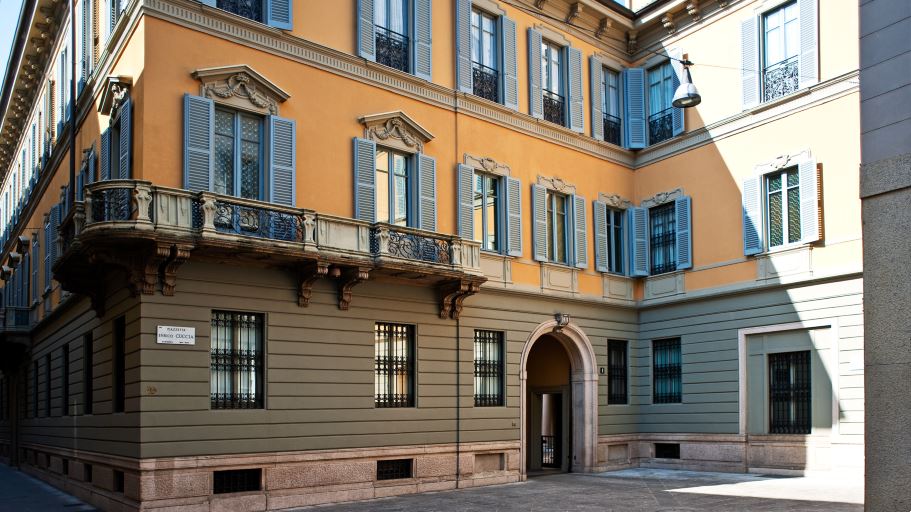 Mediobanca Spa_SedePIAZZETTAENRICOCUCCIA1 9x5.jpg