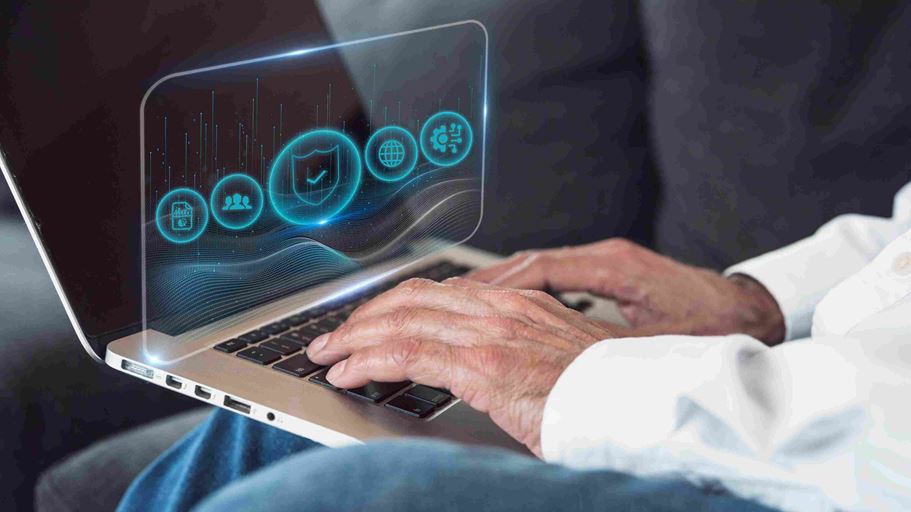 <a href="https://it.freepik.com/foto-gratuito/concetto-standard-di-controllo-qualita-m_36027731.htm#fromView=search&page=1&position=12&uuid=382dd0dd-84c2-4ac3-8738-c3eb26abb99c&query=device+monitoring">Immagine di freepik</a>