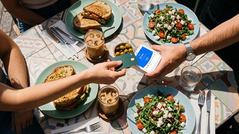 mypOS_Food&Beverage.jpg