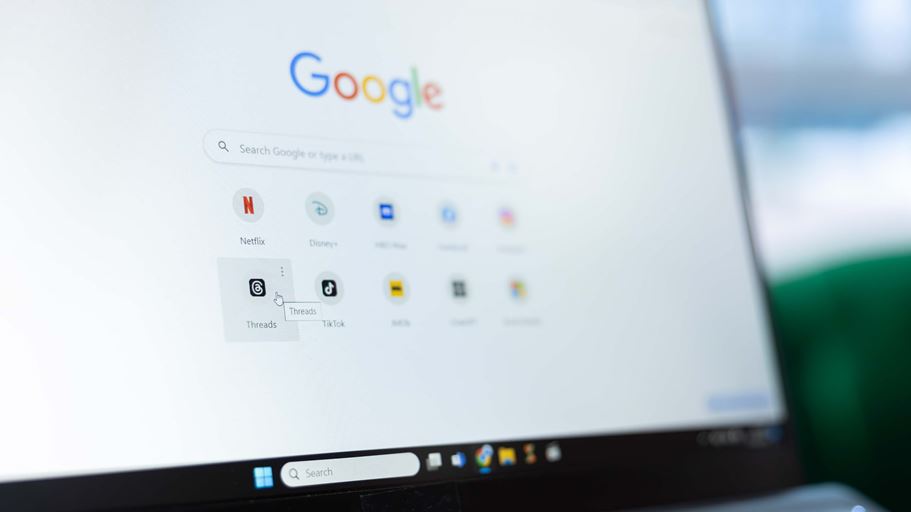 <a href="https://www.freepik.com/free-photo/bucharest-romania-july-30th-2024-instagram-threads-social-media-bookmark_417797045.htm">Image by DC Studio on Freepik</a>