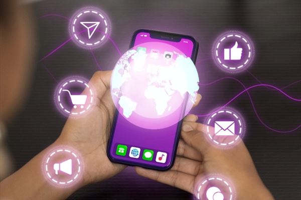 <a href="https://www.magnific.com/free-photo/social-media-marketing-concept-marketing-with-applications_36295034.htm">Image by freepik</a>