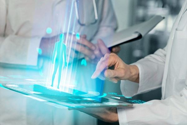<a href="https://www.magnific.com/free-photo/close-up-people-wearing-lab-coats_19265127.htm">Image by magnific</a>